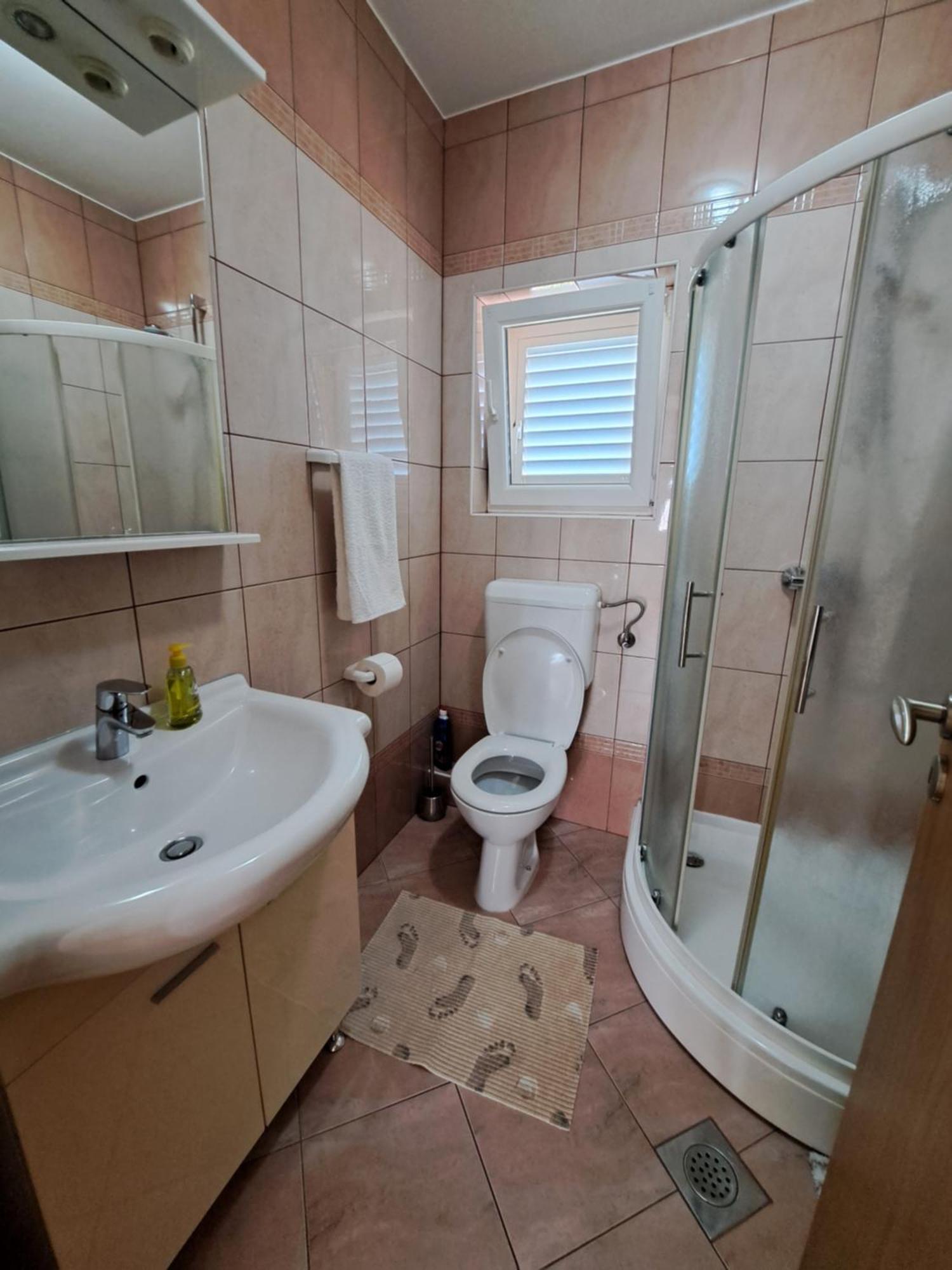 Apartment Petra Raslina Екстер'єр фото